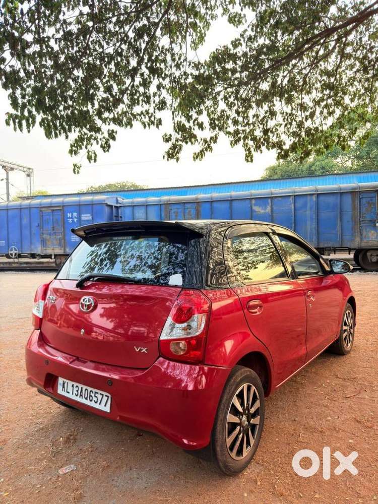 Toyota Etios Liva Vx Dual Tone, 2019, Petrol