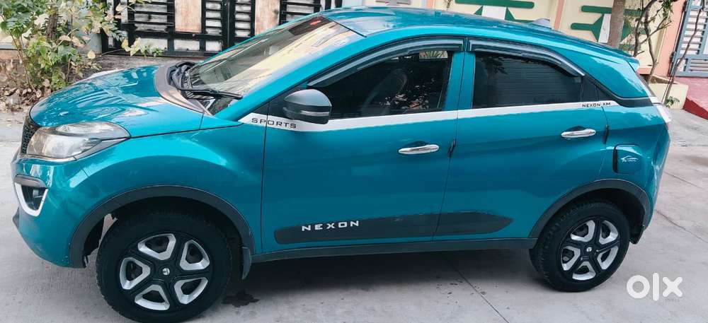 Tata Nexon 1.2 Revotron Xm (s), 2018, Petrol