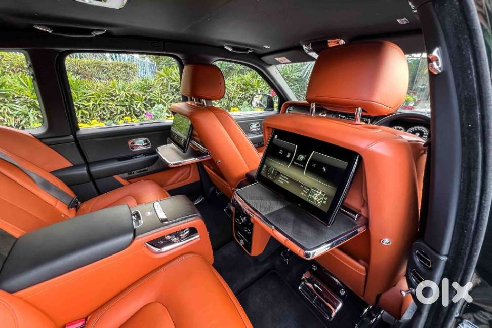 Rolls-royce Cullinan, 2022, Petrol