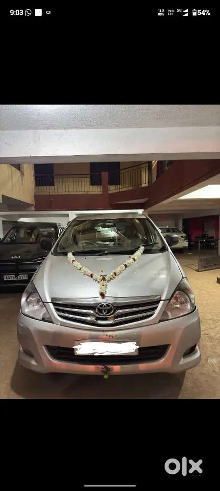 Toyota Innova 2005 Cng & Hybrids Well Maintained