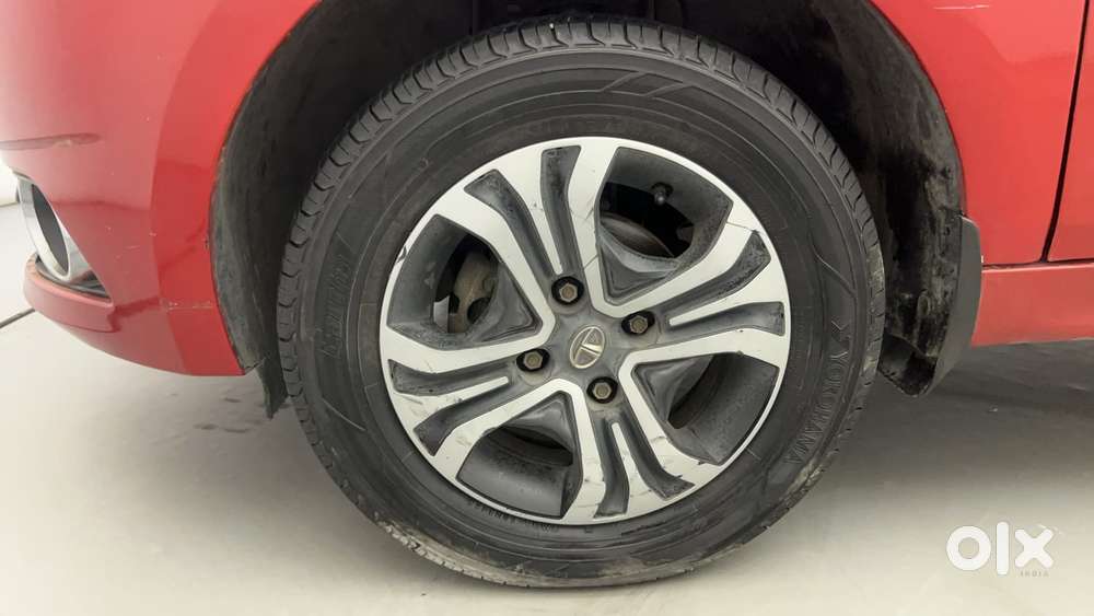 Tata Tiago Xza, 2019, Petrol