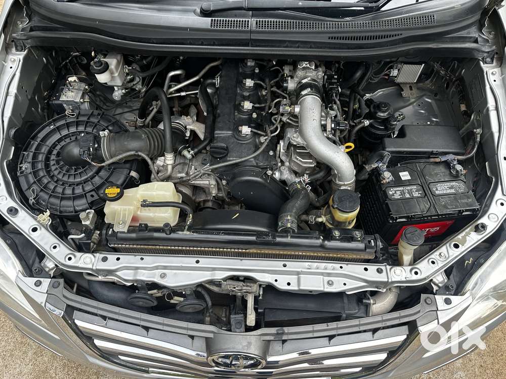Toyota Innova 2.5 Vx (diesel) 7 Seater Bs Iv, 2014, Diesel