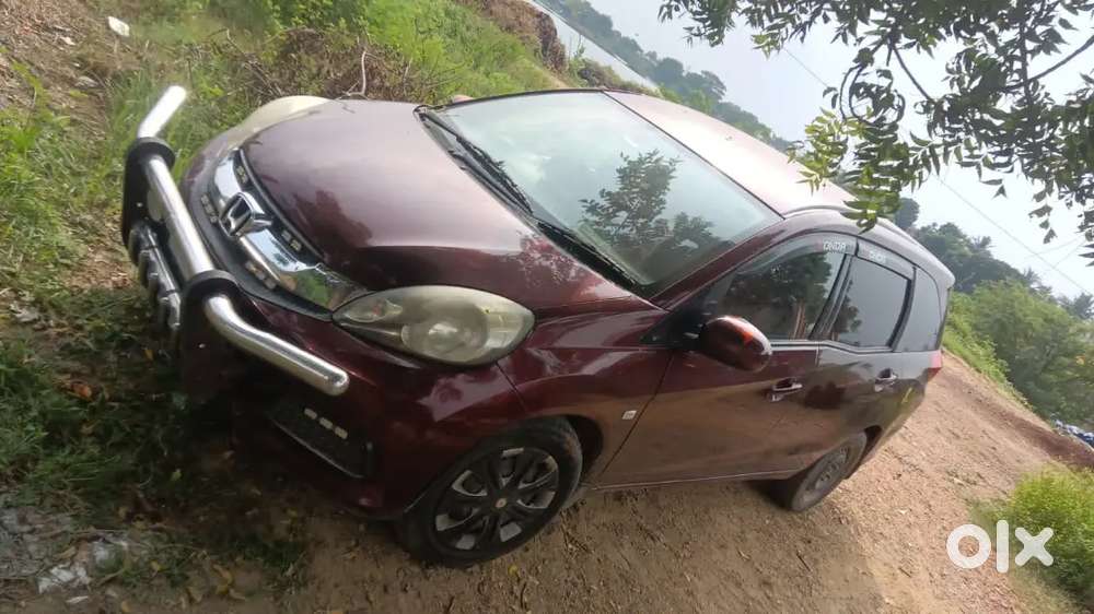 Honda Mobilio 2014