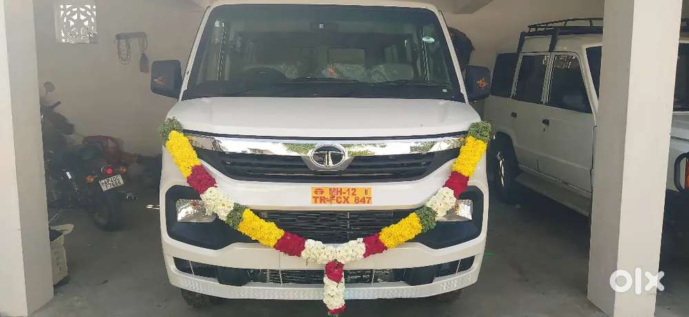 Tata Winger Deluxe 2025
