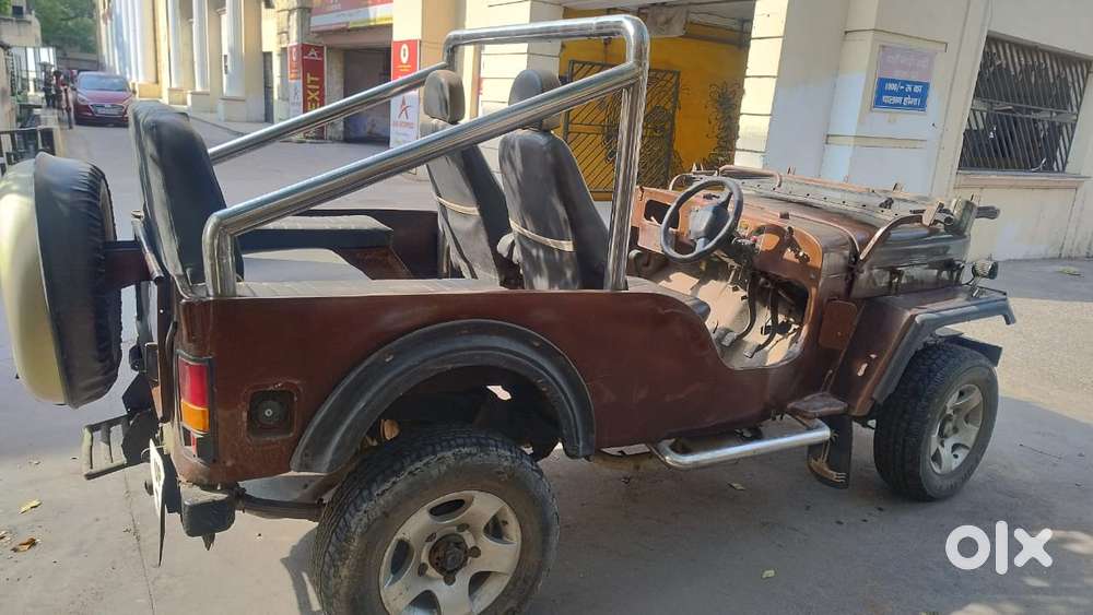 Mahindra Jeep Classic, 2000