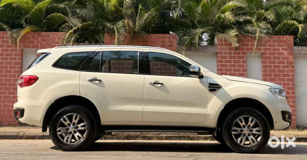 Ford Endeavour 3.2 Titanium At 4x4, 2017, Diesel
