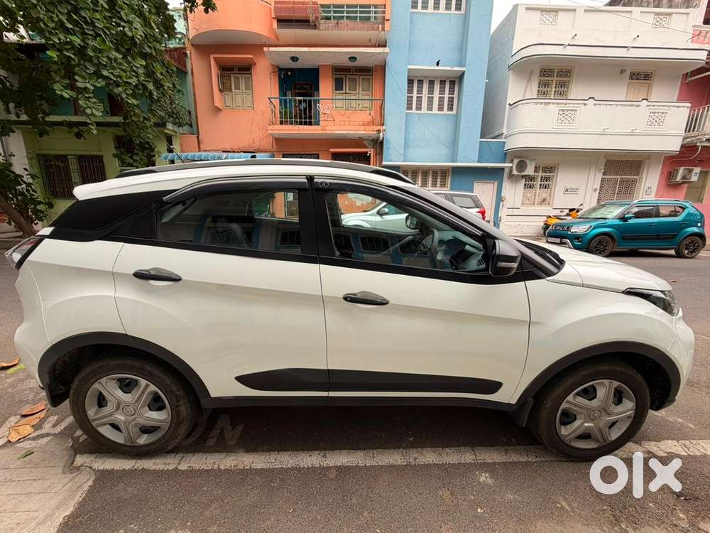 2023 Tata Nexon Petrol Automatic