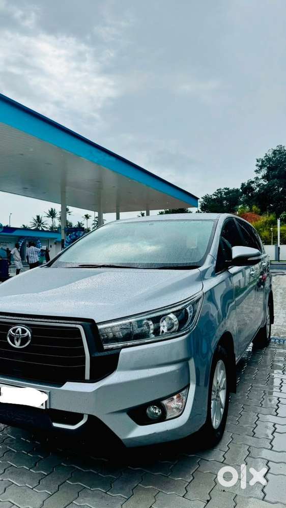 Toyota Innova Crysta Petrol 2016