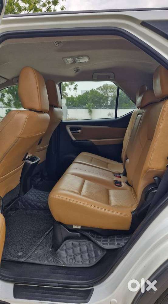 Toyota Fortuner 4x2 At 2.8 Diesel, 2022, Diesel