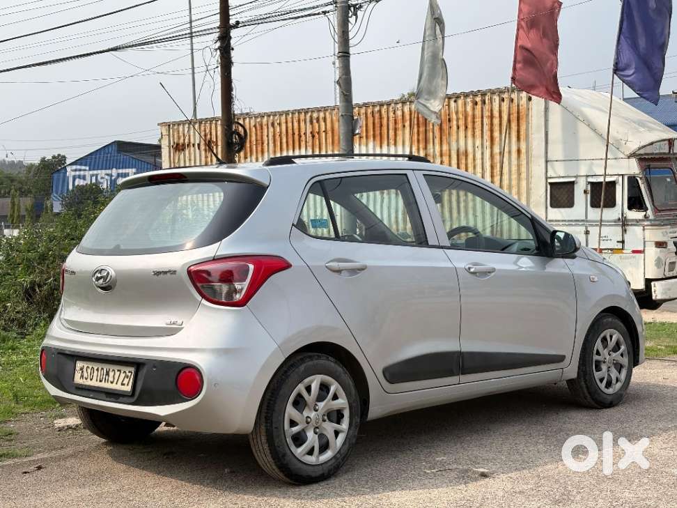 Hyundai Grand I10 Sportz, 2017, Petrol