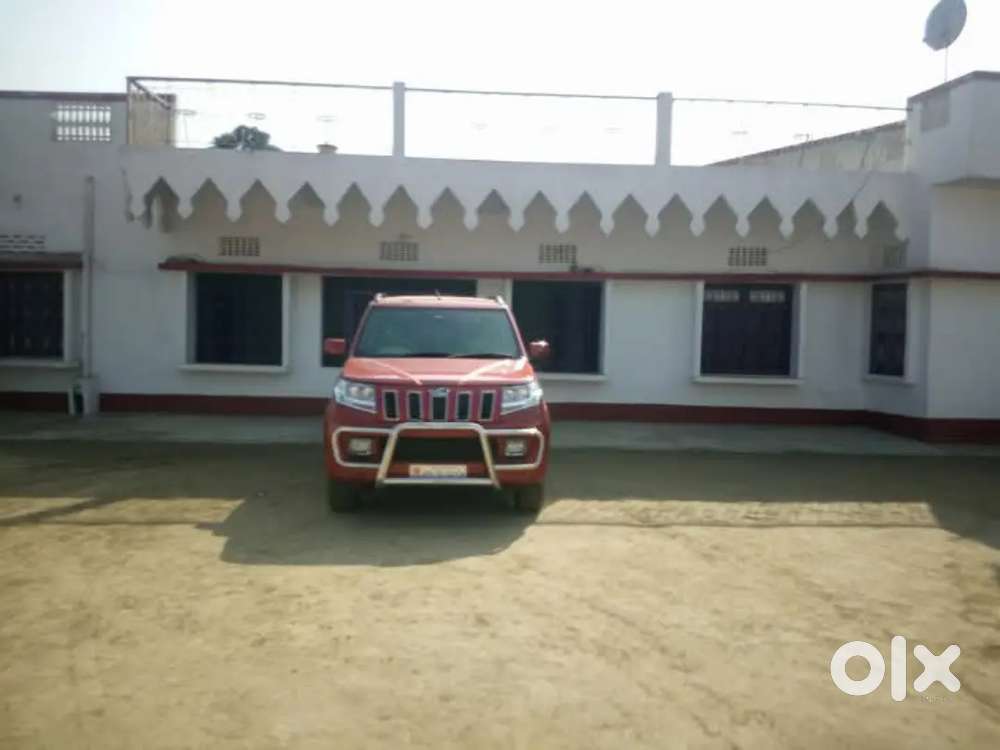 Tuv-300 T8 - Manual Car .