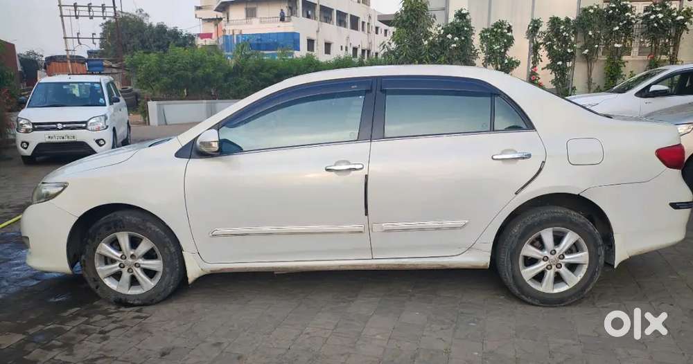 Toyota Corolla Altis 2011 Diesel Well Maintained Inshurance