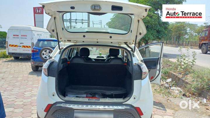 Tata Nexon 1.2 Revotron Xm (s), 2018, Petrol