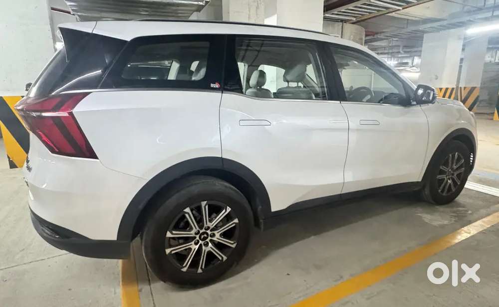 Mahindra Xuv700 2.0 Petrol 2025