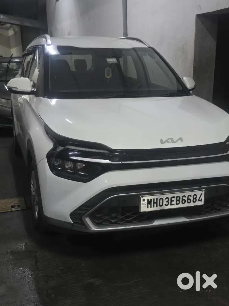Kia Carens 2023 Petrol Good Condition Less Driven