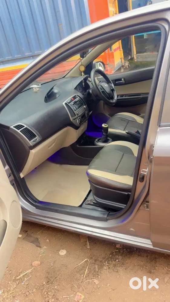 Hyundai New i20 Sportz 2012