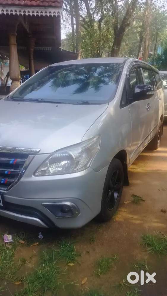 Toyota Innova 2010 Diesel 282711 Km Driven