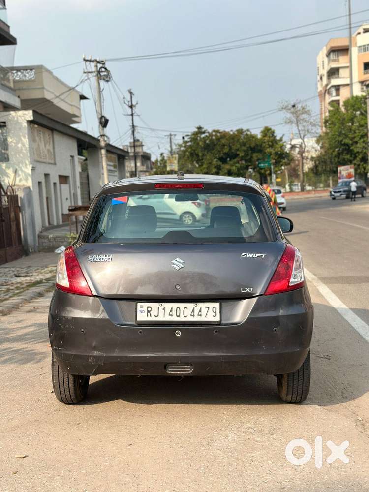 Maruti Suzuki Swift Lxi Option, 2017, Petrol