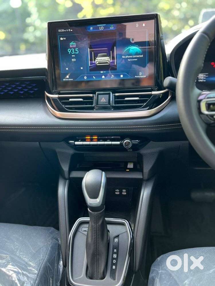 Maruti Suzuki Victoris Zxi Plus (o) Petrol Manual, 2025, Electric