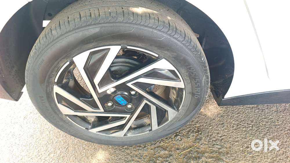 Hyundai I20 Asta (o) 1.2 Mt, 2023, Petrol