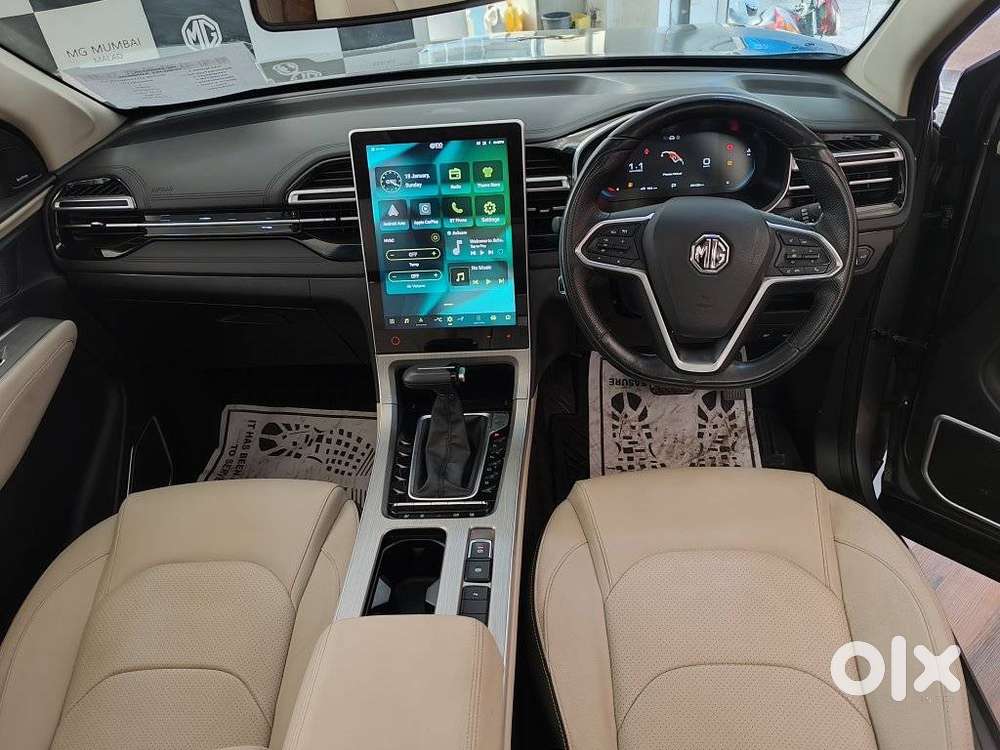 Mg Hector Savvy Pro 1.5 Turbo Cvt Dual Tone, 2023, Petrol