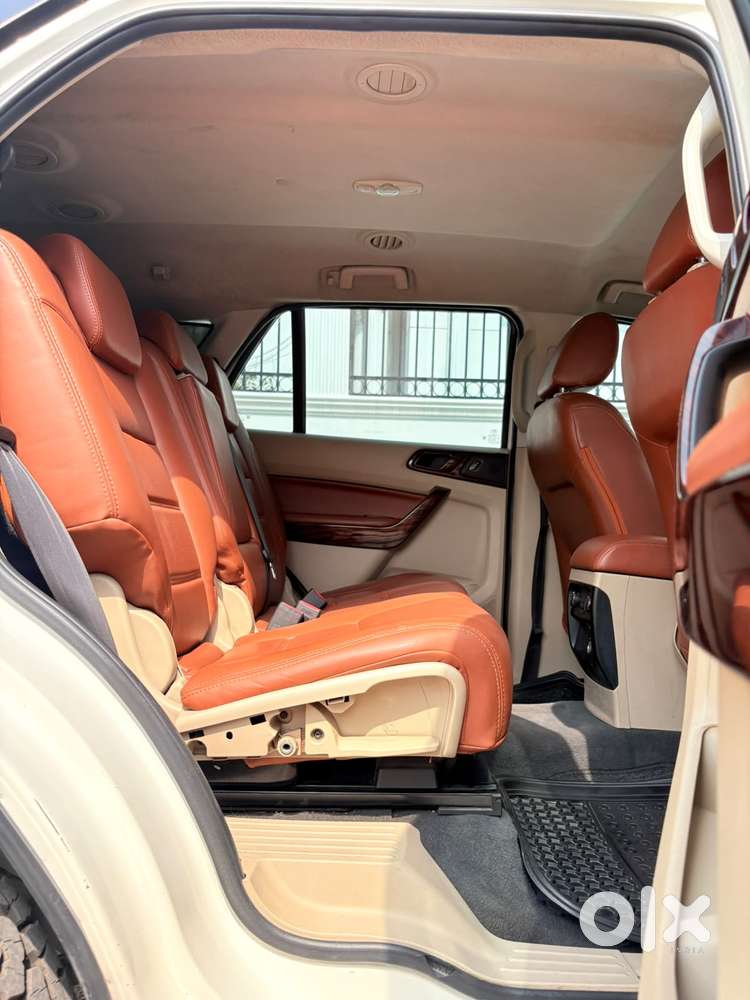 Ford Endeavour 2.2 Trend At 4x2, 2016, Diesel