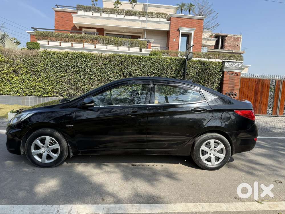 Hyundai Verna Vtvt 1.6 Ex, 2011, Petrol