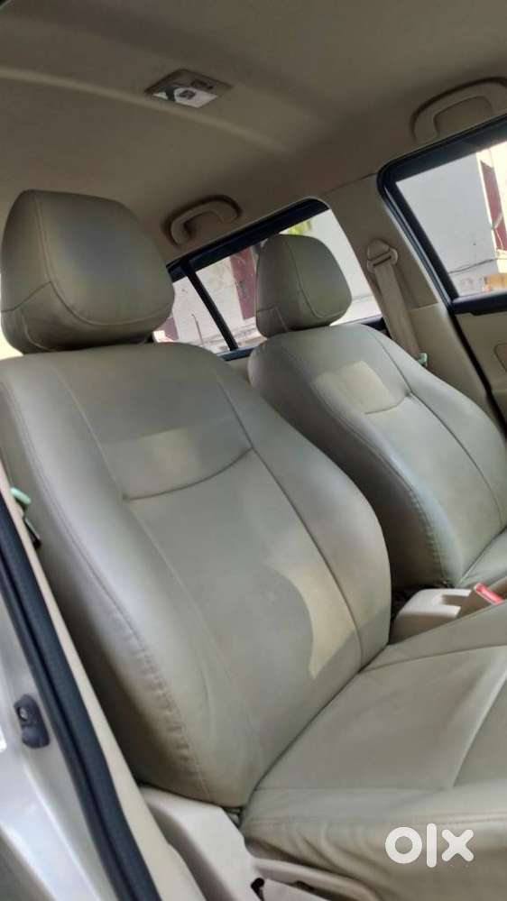 Maruti Suzuki Swift Dzire, 2012, Petrol