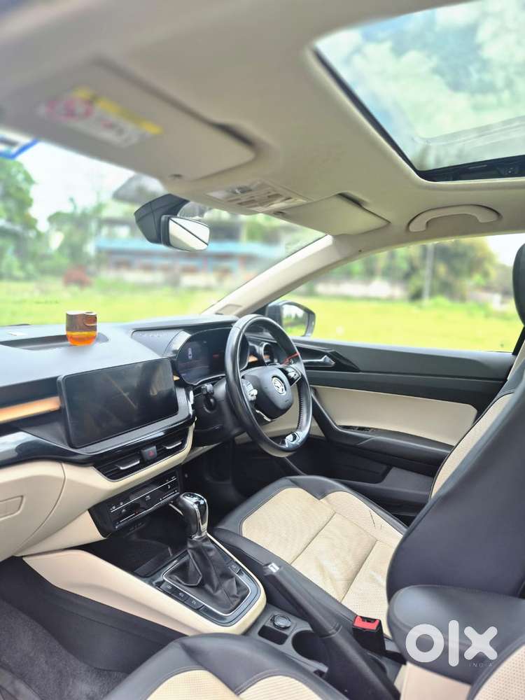 Skoda Slavia 1.5 Tsi Style, 2022, Petrol