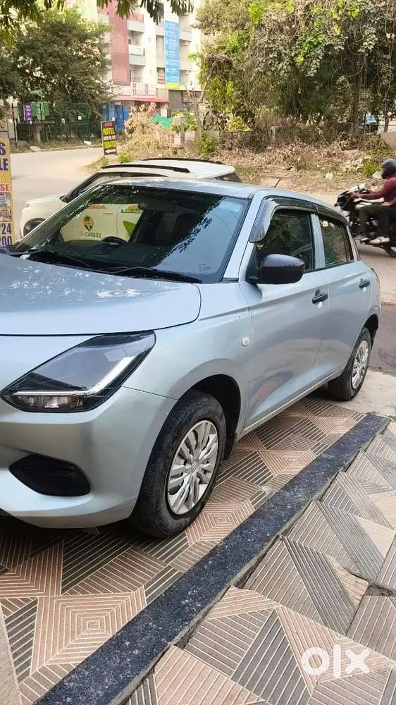 Maruti Suzuki Swift Lxi 2025