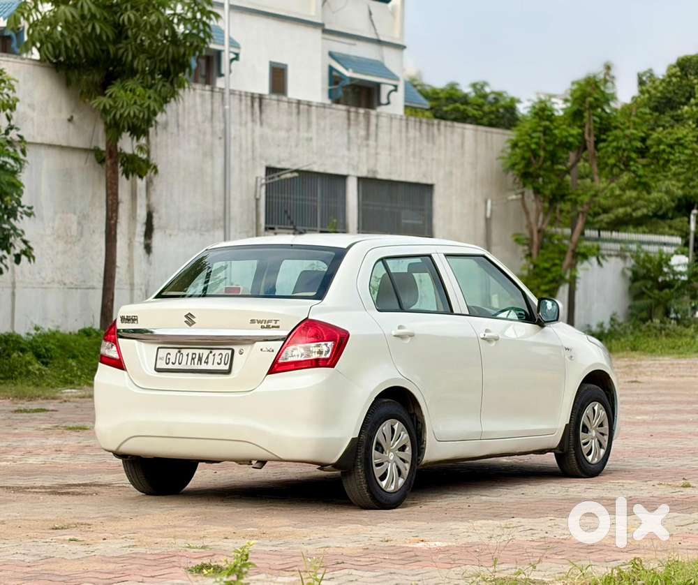Maruti Suzuki Dzire 1.2 Lxi, 2016, Petrol