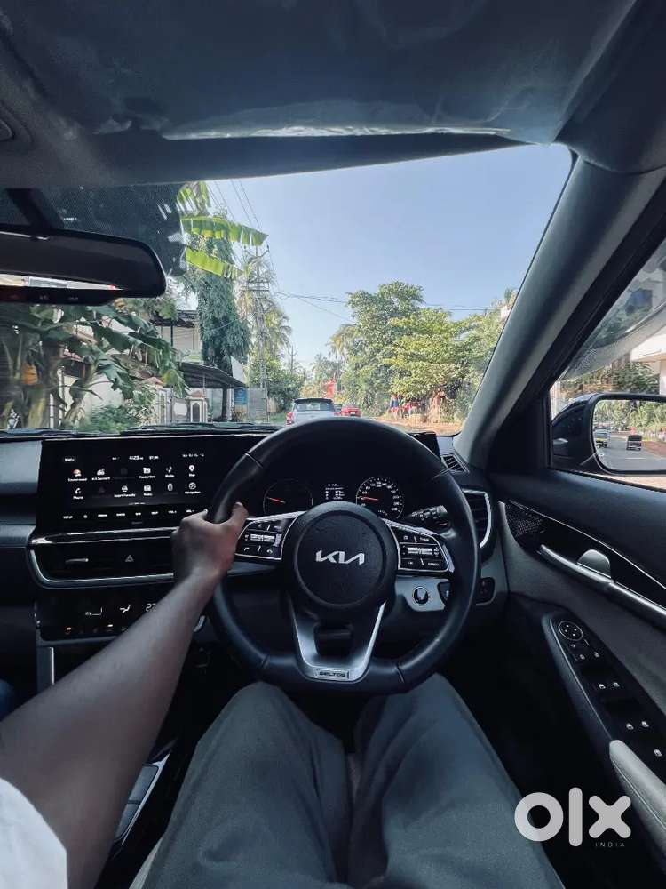 Single Owner Black Kia Seltos