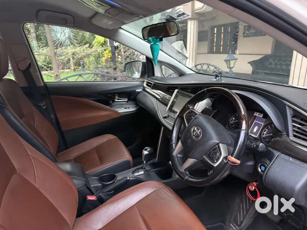 Toyota Innova Crysta 2019