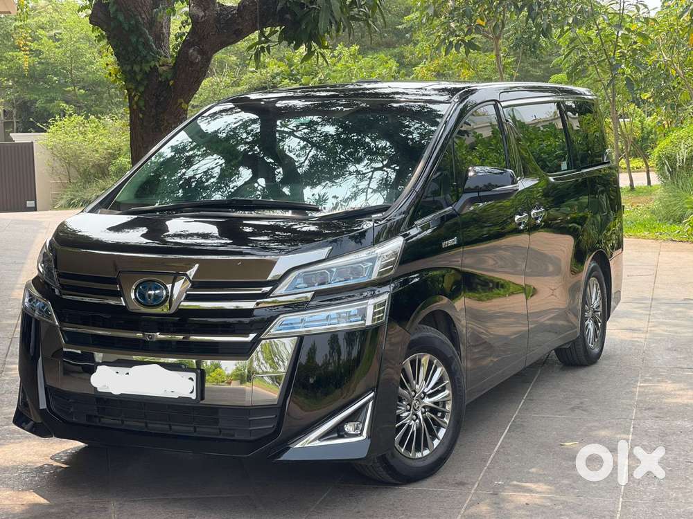 Toyota Vellfire 2.5 Executive Lounge, 2021, Petrol