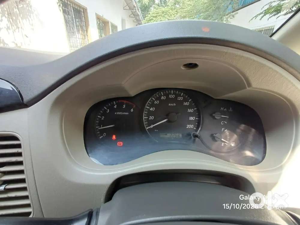 Toyota Innova 201