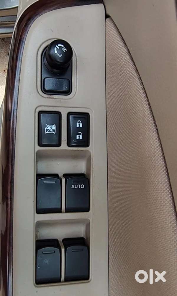 Maruti Suzuki Dzire 1.2 Zxi Amt, 2017, Petrol