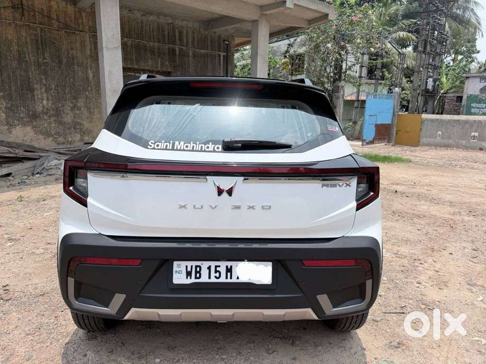 Mahindra Xuv 3xo Ax7l 1.2 Petrol At (pg), 2026, Petrol