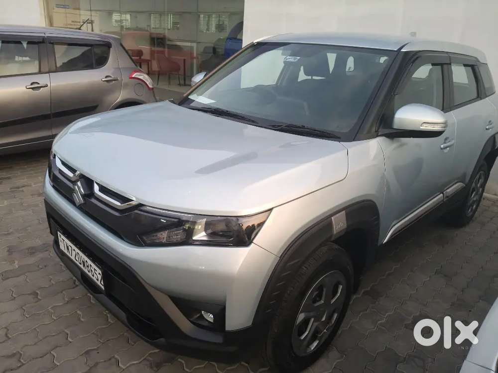 Maruti Suzuki Brezza 2025 Petrol 5000 Km Driven 24/12/2025 Delivery