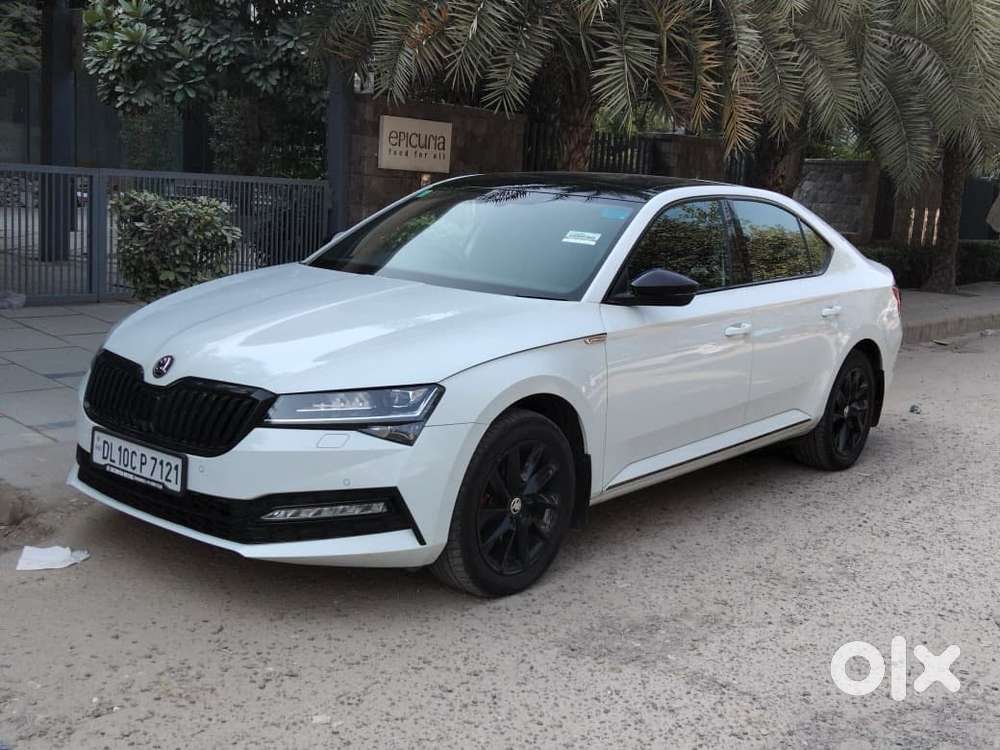 Skoda Superb [2020-ongoing] 1.8 Sportline, 2021, Petrol
