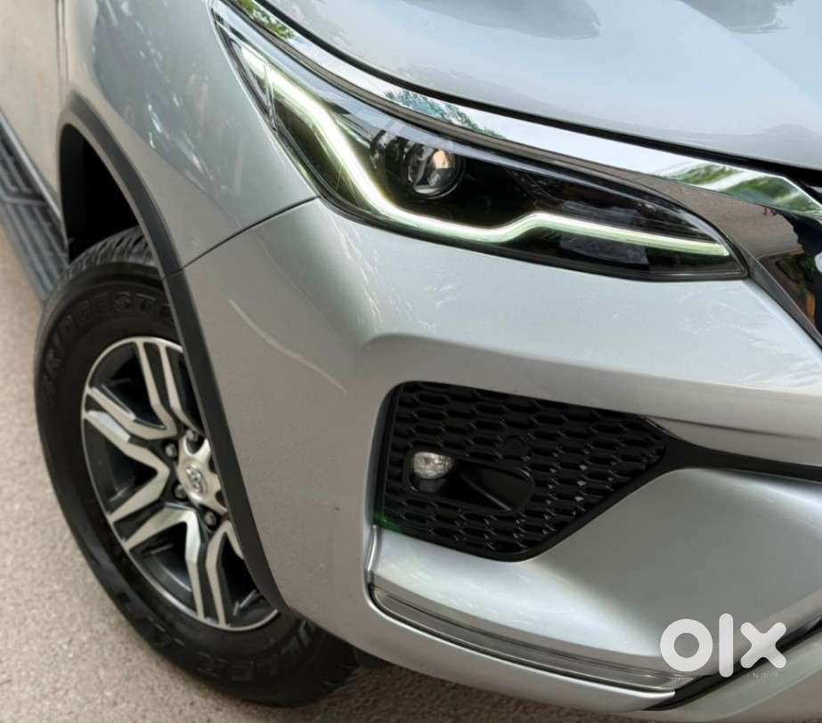 Toyota Fortuner, 2025, Petrol
