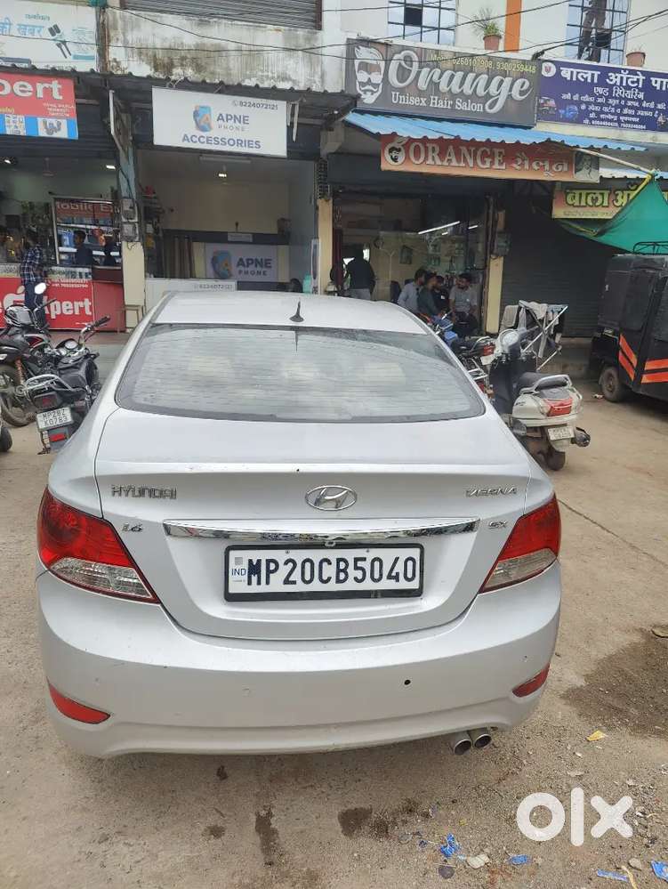Hyundai Verna Crdi Manual 2011 Year