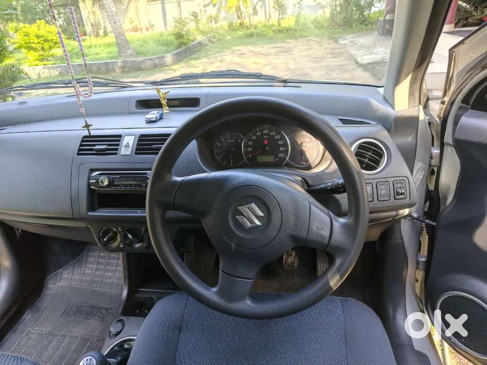 Maruti Suzuki Swift 2010 Petrol 66500 Km Driven