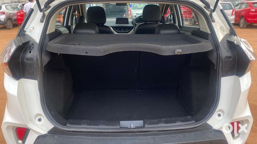 Tata Nexon 1.2 Revotron Xza Plus Premium, 2021, Petrol