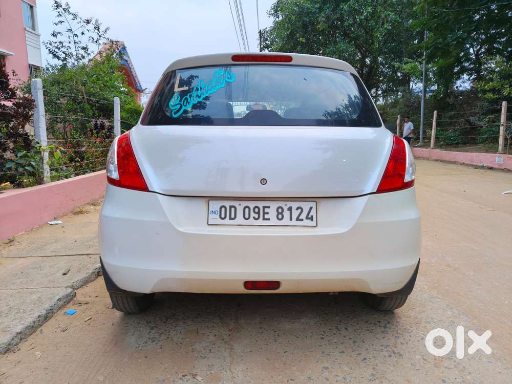 Maruti Suzuki Swift Vxi + Manual, 2016, Petrol