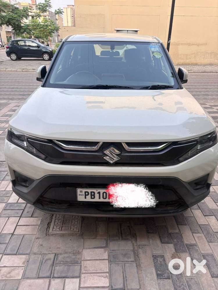 First Owner  Like New Condition – Maruti Brezza Vxi Smart Hybrid