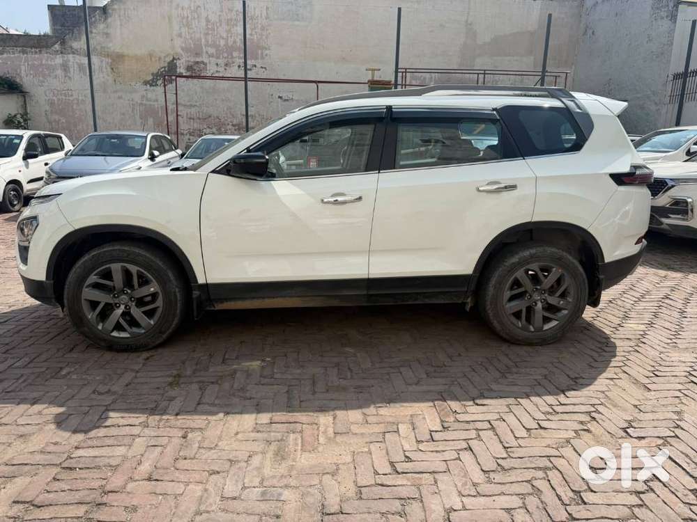 Tata Safari Xt+ Diesel 2021