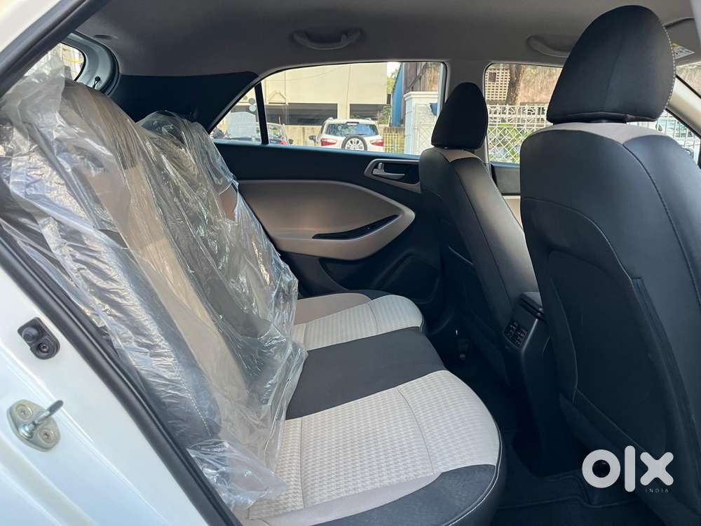 Hyundai I20 Sportz 1.4 At Vtvt, 2019, Petrol