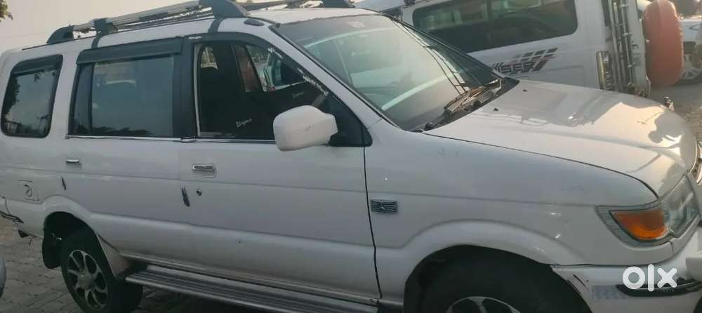 Chevrolet Tavera Neo 2015