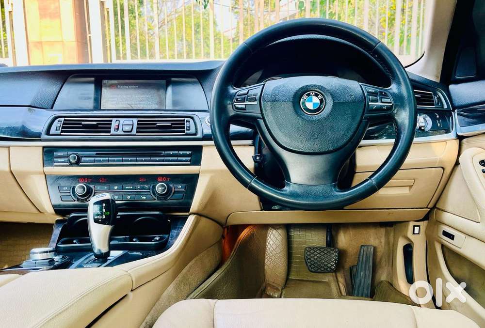Bmw 5 Series 2.0 520i Luxury Line, 2016, Petrol