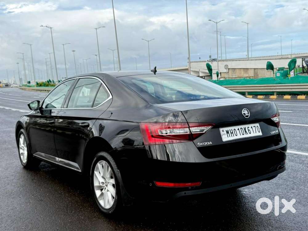 Skoda Superb 2.0 Tsi At L&k, 2019, Petrol